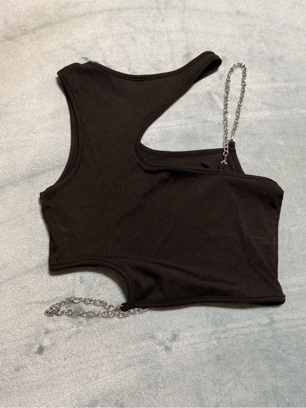 SHEIN Black Ribbed Asymmetric Crop Top with Silver Chain Straps